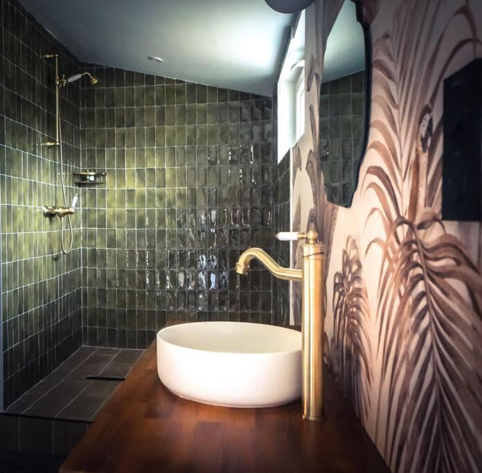 Maison Eliste - Love Gite Chic Avec Jacuzzi Interieur La Gacilly Exterior foto